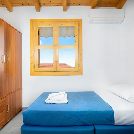 Eleni Residences Каливес