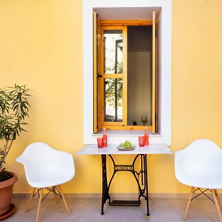 Eleni Residences Каливес