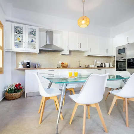 Eleni Residences Апартаменты Каливес